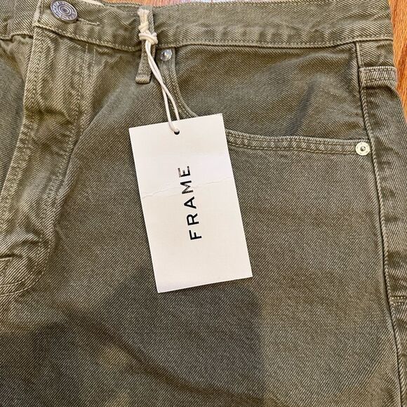 FRAME Le Super High Short in Stoned Moss - Picture 6 of 9